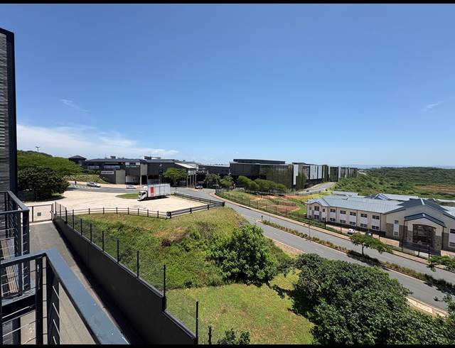 2 BEDROOM APARTMENT TO LET IN BALLITO CENTRAL